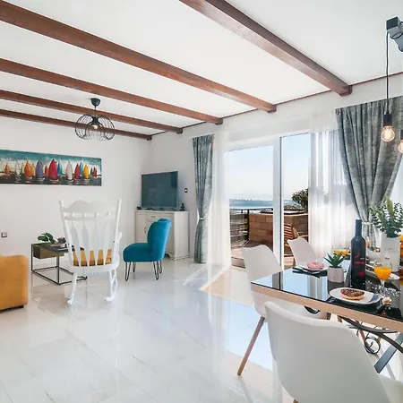 Hébergement de vacances Amazing Home In Kastel Sucurac