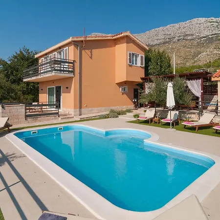 Hébergement de vacances Amazing Home In Kastel Sucurac